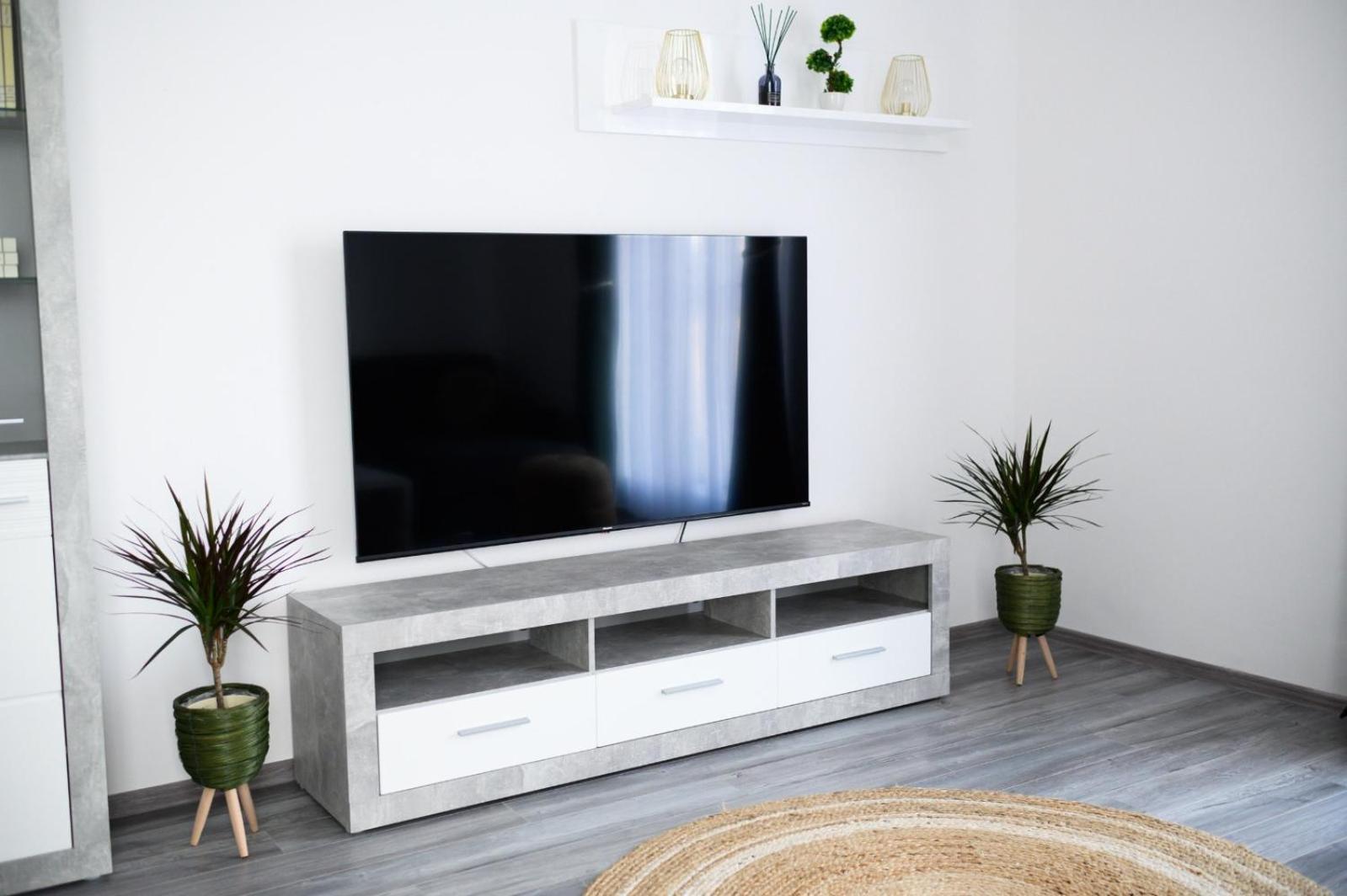 Apartament Radiana ไบเลเฟลิกซ์ ภายนอก รูปภาพ